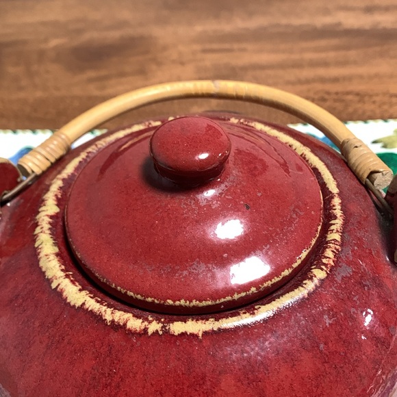 Vintage Teapot - Picture 3 of 9